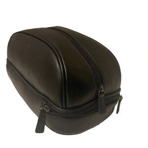 Dockers Travel Toiletry with double compartment, zipper closure, leather